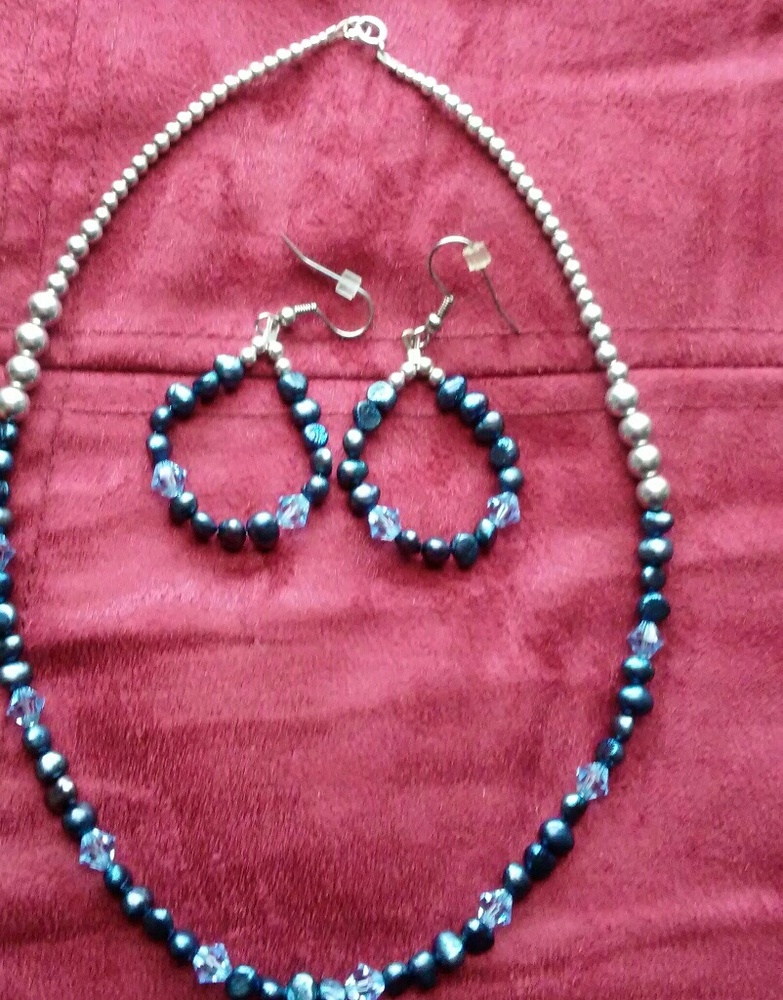 Freshwater pearls set